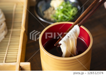 ざるうどん ざるうどん 126512374