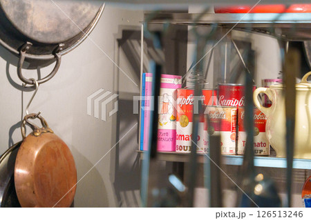 キャンベル缶のあるキッチン 126513246