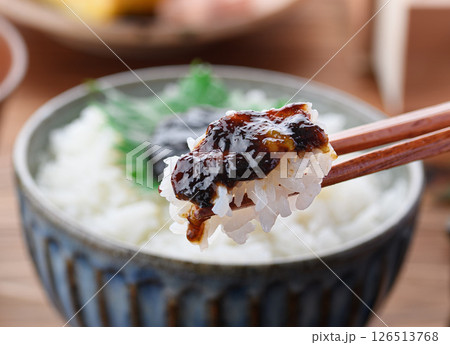 炊きたてご飯と海苔の佃煮 和朝食イメージ 炊きたてご飯と海苔の佃煮 和朝食イメージ 126513768