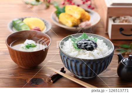 炊きたてご飯と海苔の佃煮 和朝食イメージ 炊きたてご飯と海苔の佃煮 和朝食イメージ 126513771