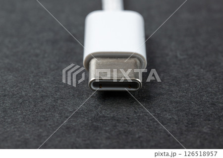 USBタイプC 126518957