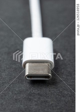 USBタイプC 126518958