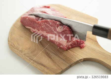 牛ばら肉ブロック切り分け 126519083