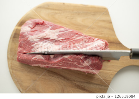 牛ばら肉ブロック切り分け 126519084