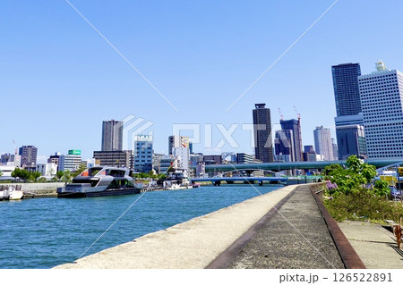 フィッシャーマンズワーフ中之島GATE付近から中之島方面を見た風景 大阪市西区 フィッシャーマンズワーフ中之島GATE付近から中之島方面を見た風景 大阪市西区 126522891
