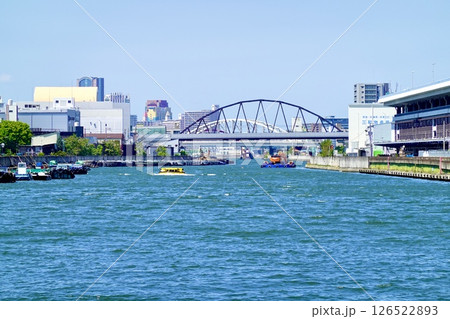 フィッシャーマンズワーフ中之島GATE付近から安治川河口方面を見た風景　大阪市西区 126522893