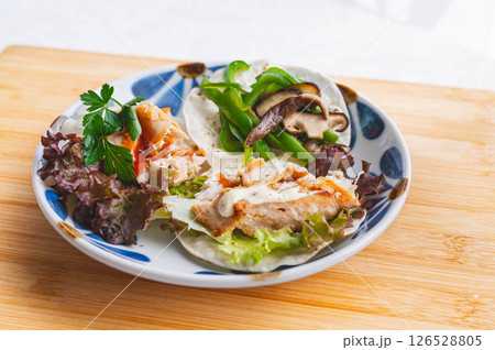 餃子の皮で簡単カナッペ 126528805