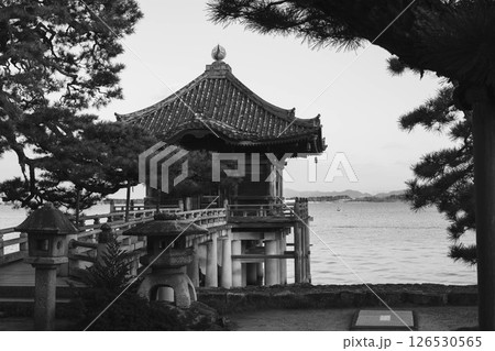 [満月寺浮御堂]琵琶湖に浮かぶ美しいお寺 126530565
