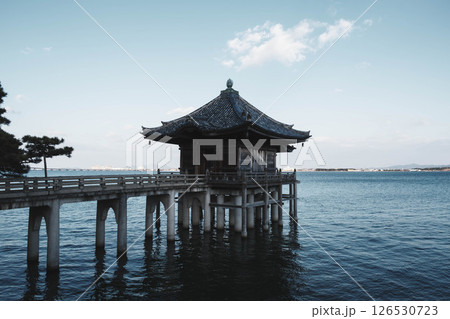 [満月寺浮御堂]琵琶湖に浮かぶ美しいお寺 126530723