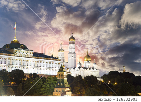 Night view of the Moscow Kremlin, Russia (the most popular view). Against the background of a beautiful sky with clouds Night view of the Moscow Kremlin, Russia (the most popular view). Against the background of a beautiful sky with clouds 126532903