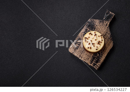Sweet round tart three chocolates Sweet round tart three chocolates 126534227