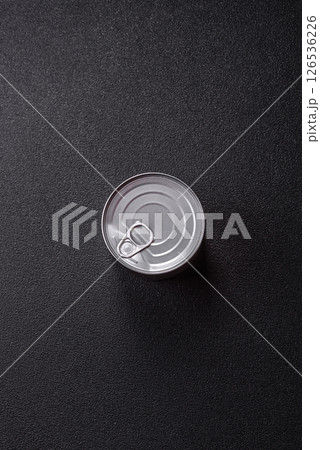 Metal cylindrical can with canned food Metal cylindrical can with canned food 126536226