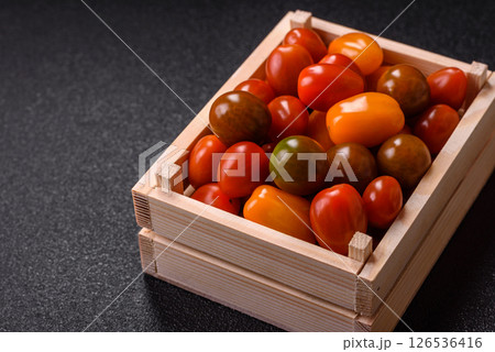 Tomatoes of different colors as a vegetable meal 126536416