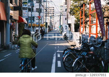 [菅原神社]大阪の下町の風景 126537931