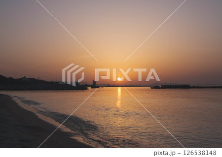 [せんなん里海公園]美しい夕日 126538148