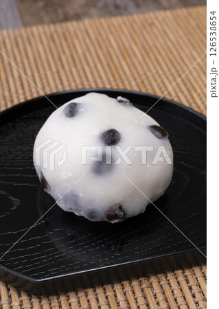 もち米から作った豆大福 126538654