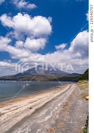 《鹿児島県》桜島の風景・海岸線からの眺め 《鹿児島県》桜島の風景・海岸線からの眺め 126540707