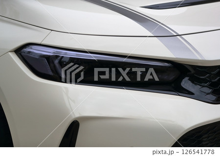 白い国産スポーツカー 白い国産スポーツカー 126541778