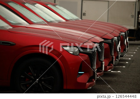 1列に並んだマツダCX-60 126544448