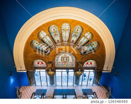 シドニー　クイーン・ヴィクトリア・ビルディング　エントランスのステンドグラス 126546493