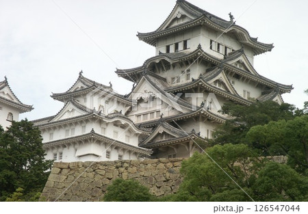 姫路城と青空 126547044