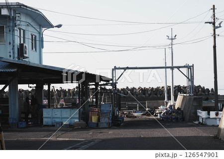 [阪南エリア]ノスタルジックな港町の風景 126547901