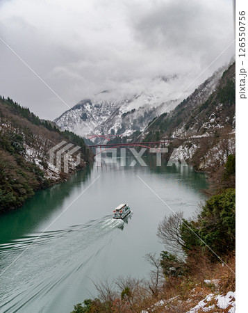庄川峡遊覧船 雪景色 庄川峡遊覧船 雪景色 126550756