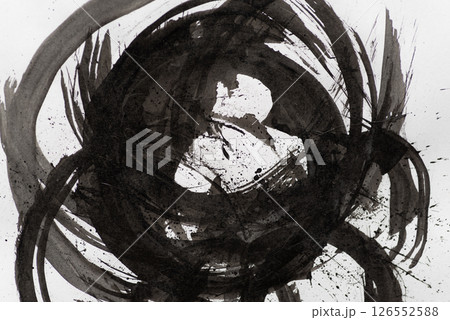 黒色のインクで描いた丸の背景 126552588