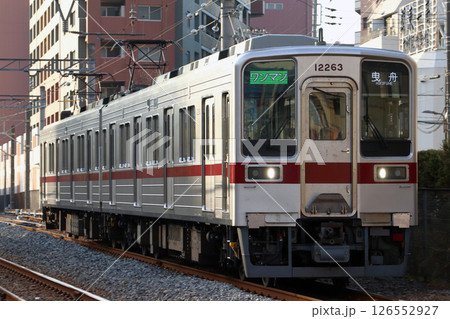 ［TS］東武亀戸線10050系電車（ワンマン運転：曳舟⇔亀戸） 126552927