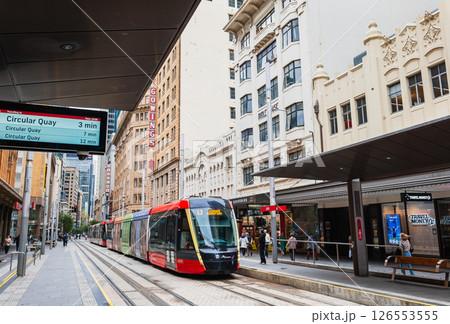 シドニー ライトレールQVB駅　※一部ソフトフォーカス 126553555