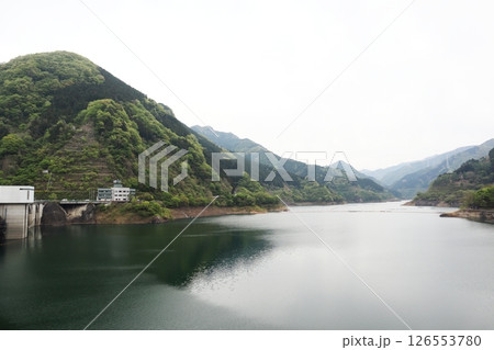秩父さくら湖（浦山ダム） 126553780