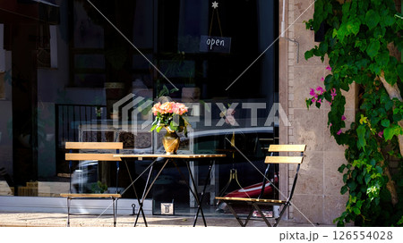 Table in cafe outdoor 126554028