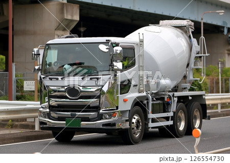 アジテータトラック（コンクリートミキサー車） 126554730