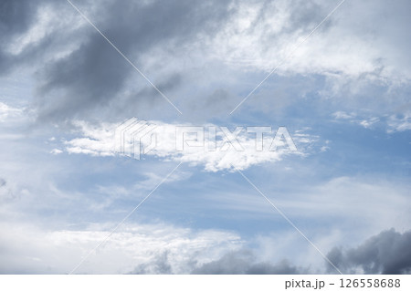 初夏の空 夏 初夏 梅雨 空 青空 5月 初夏の空 夏 初夏 梅雨 空 青空 5月 126558688