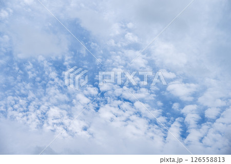 初夏の空 夏 初夏 梅雨 空 青空 5月 初夏の空 夏 初夏 梅雨 空 青空 5月 126558813