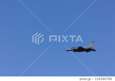 F-16  ファイティング・ファルコン 訓練飛行 126560760