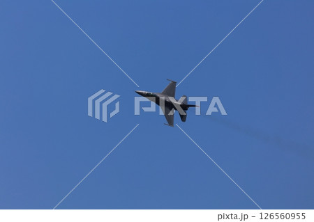 F-16  ファイティング・ファルコン 訓練飛行 126560955