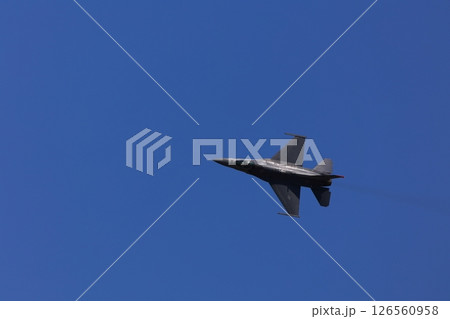 F-16  ファイティング・ファルコン 訓練飛行 126560958