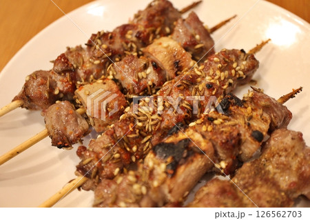 中国東北料理 ラム肉の串焼き クミン風味 中国東北料理 ラム肉の串焼き クミン風味 126562703