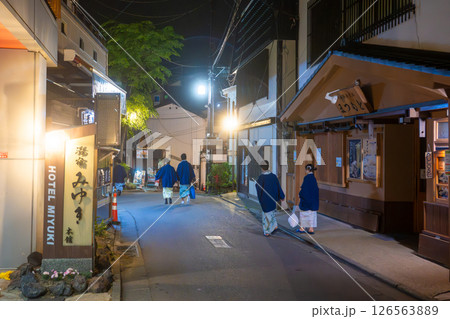草津温泉 西の河原通りの夜景 草津温泉 西の河原通りの夜景 126563889