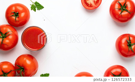 《AI画像》白背景とトマトジュース 《AI画像》白背景とトマトジュース 126572333