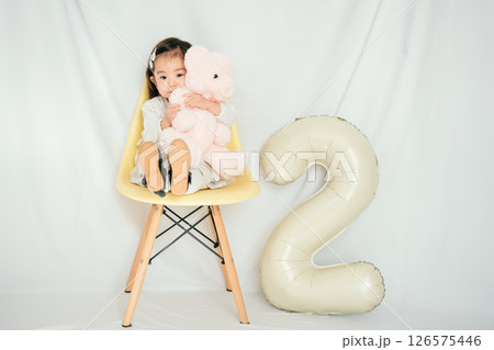2歳の誕生日フォト 126575446