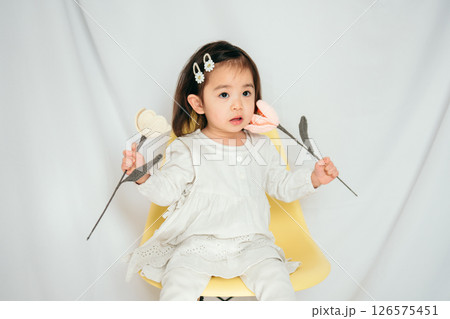 2歳の誕生日フォト 2歳の誕生日フォト 126575451