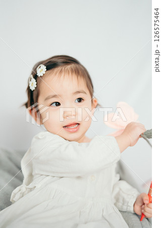 2歳の誕生日フォト 2歳の誕生日フォト 126575464