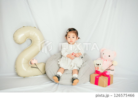 2歳の誕生日フォト 126575466