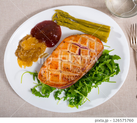 Whole duck breast Magret 126575760