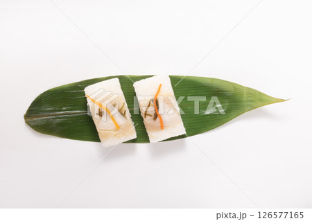 ［富山県］ぶり寿司（押し寿司） 126577165