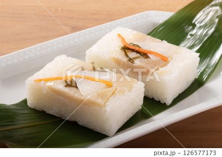 ［富山県］ぶり寿司（押し寿司） 126577173