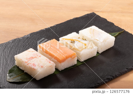 ［富山県］ます　かに　鰤　たい　押し寿司 126577176