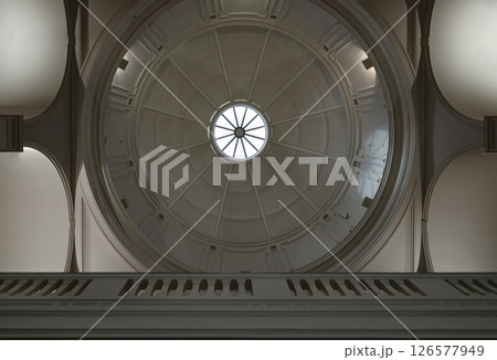 Upward View of round ceiling with glass dome skylight inside Hallway of The Victoria and Albert Museum. Upward View of round ceiling with glass dome skylight inside Hallway of The Victoria and Albert Museum. 126577949